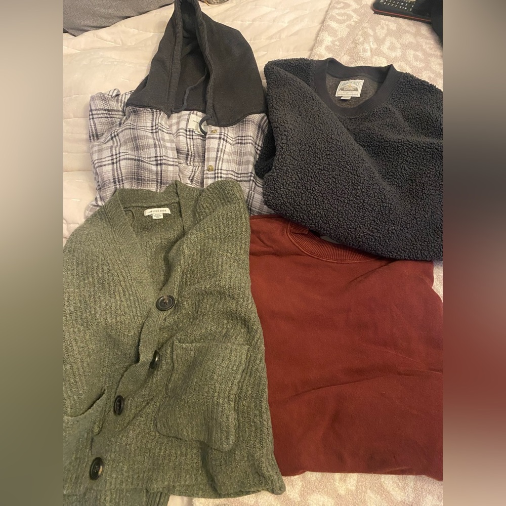 Lot of 4 American eagle size small (fits big on small good for medium )